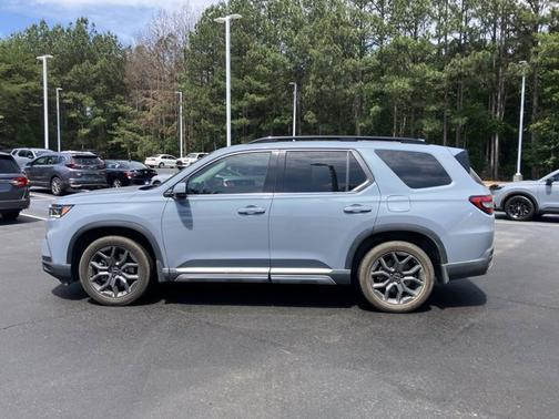 Sonic Gray Pearl 2024 Honda Pilot Touring