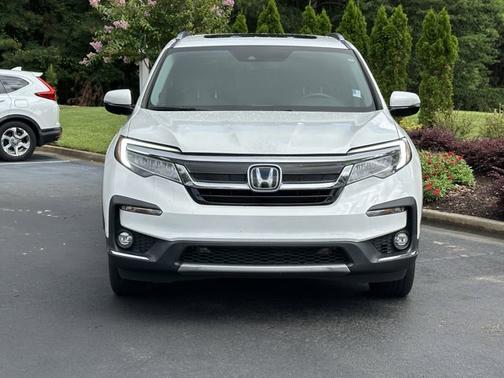 2022 Honda Pilot Touring 7-Passenger