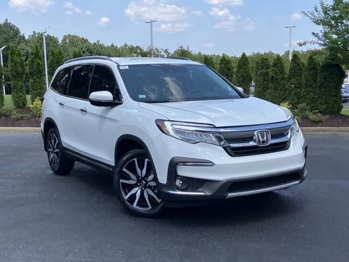 2022 Honda Pilot Touring 7-Passenger