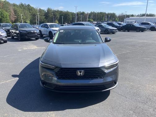 Meteorite Gray Metallic 2026 Honda Accord SE