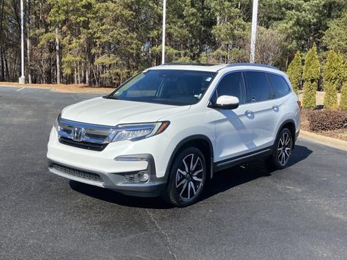 2022 Honda Pilot Touring 7-Passenger