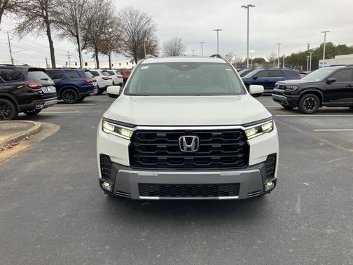 Platinum White Pearl 2026 Honda Pilot Elite