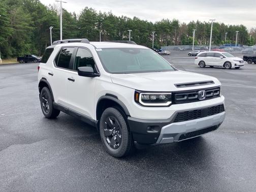 Platinum White Pearl 2026 Honda Passport RTL Towing