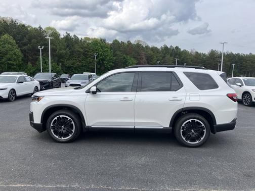 Platinum White Pearl 2026 Honda Pilot Touring S