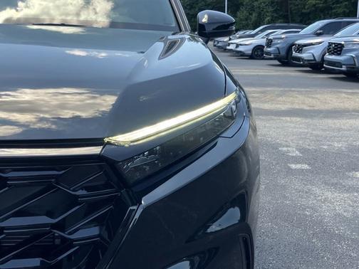 Crystal Black Pearl 2026 Honda CR-V Hybrid Sport