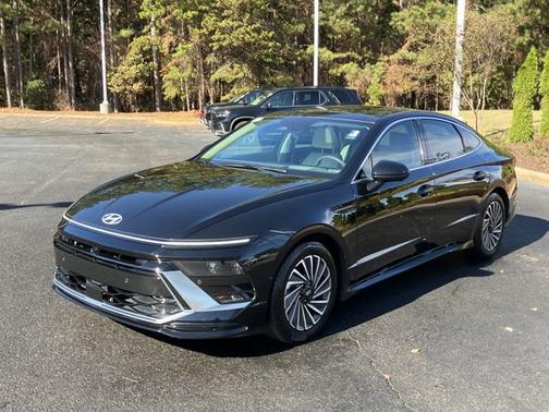 2025 Hyundai SONATA Hybrid Limited