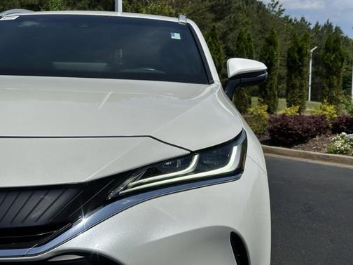 2021 Toyota Venza XLE