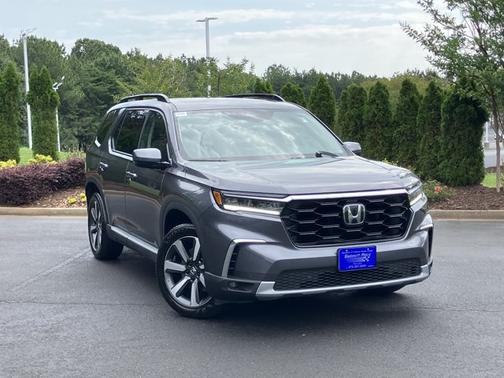Modern Steel Metallic 2025 Honda Pilot Touring