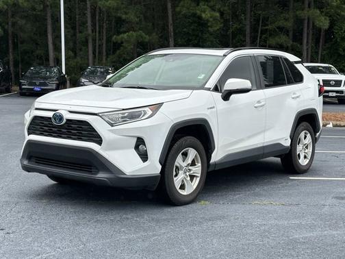 2021 Toyota RAV4 Hybrid XLE