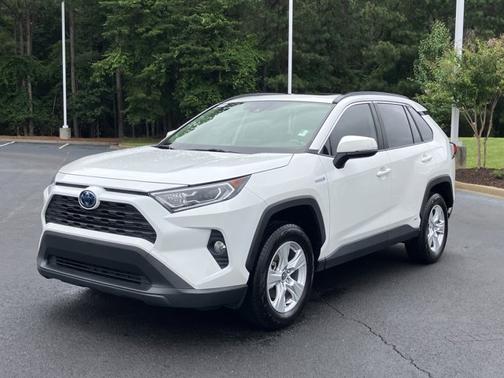 2021 Toyota RAV4 Hybrid XLE