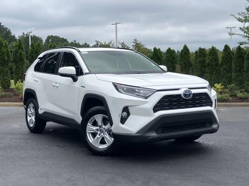 2021 Toyota RAV4 Hybrid XLE