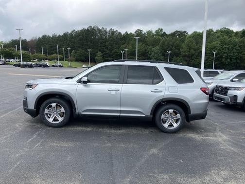 Solar Silver Metallic 2026 Honda Pilot EX-L