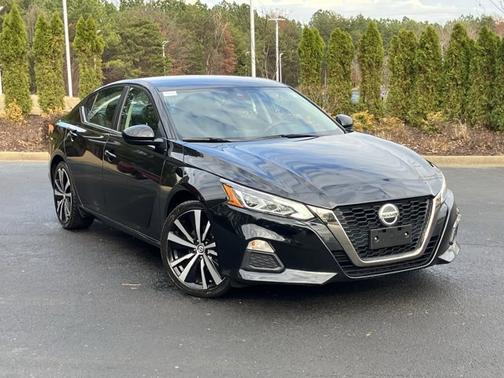 2022 Nissan Altima 2.5 SR