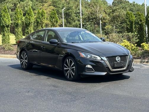2022 Nissan Altima 2.5 SR