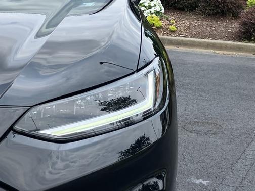 Crystal Black Pearl 2025 Honda HR-V Sport
