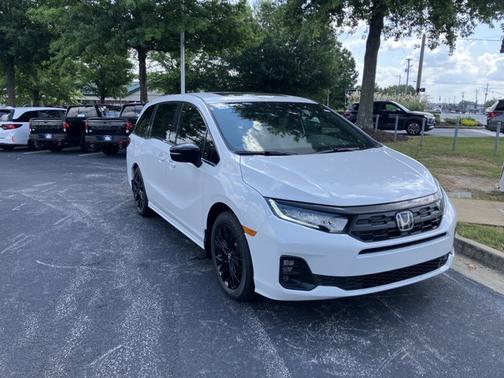Platinum White Pearl 2026 Honda Odyssey Sport-L