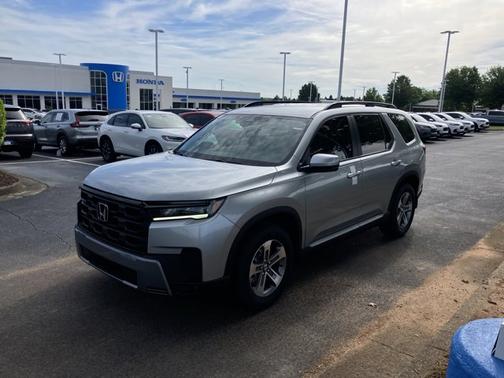 Solar Silver Metallic 2026 Honda Pilot EX-L