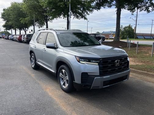 Solar Silver Metallic 2026 Honda Pilot EX-L