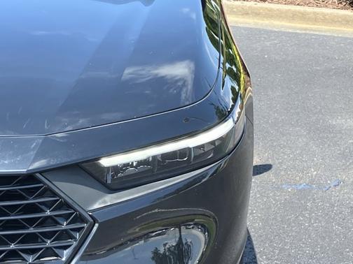 Crystal Black Pearl 2025 Honda Accord SE