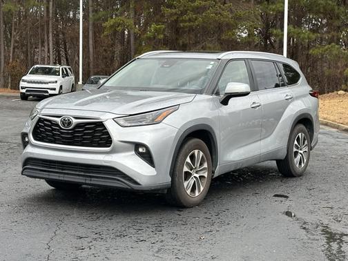 2023 Toyota Highlander XLE