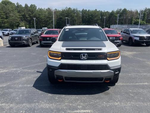 Platinum White Pearl 2026 Honda Passport TrailSport Elite