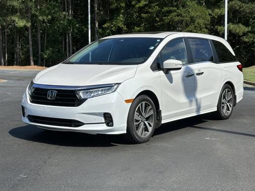 Platinum White Pearl 2023 Honda Odyssey Touring