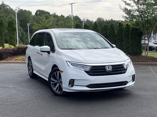 Platinum White Pearl 2023 Honda Odyssey Touring