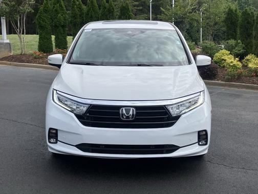 Platinum White Pearl 2023 Honda Odyssey Touring
