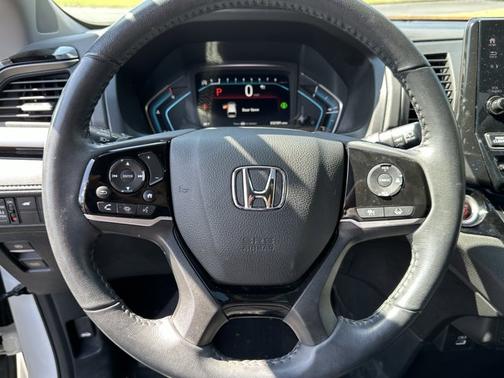 Platinum White Pearl 2023 Honda Odyssey Touring