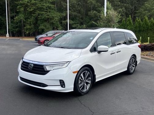 Platinum White Pearl 2023 Honda Odyssey Touring