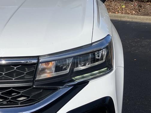 2024 Volkswagen Taos S