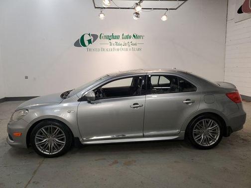 2011 Suzuki Kizashi Sport SLS