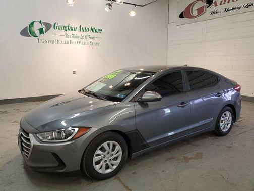 2018 Hyundai ELANTRA SE