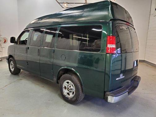 2003 Chevrolet Express 1500 LS Wagon