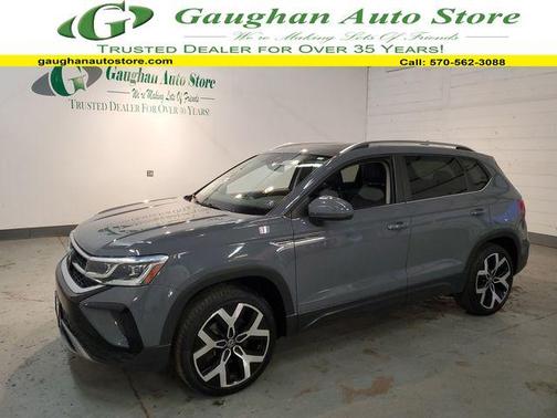 Pure Gray 2022 Volkswagen Taos 1.5T SEL