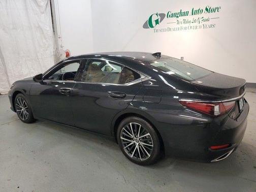 2022 Lexus ES 350 Base