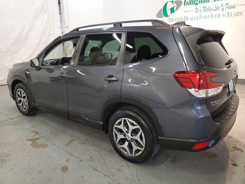 Magnetite Gray Metallic 2020 Subaru Forester Premium