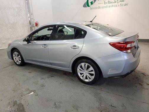 2017 Subaru Impreza 2.0i