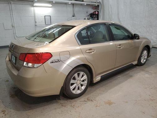 2010 Subaru Legacy 2.5i