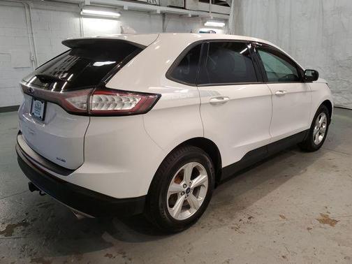 2016 Ford Edge SE