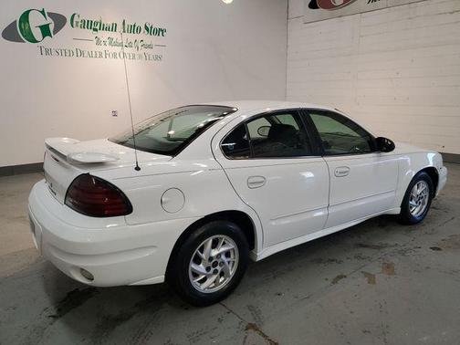 2004 Pontiac Grand Am SE1