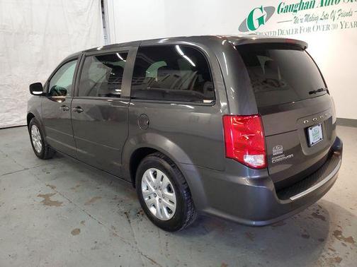 Granite Crystal Clearcoat Metallic 2017 Dodge Grand Caravan SE