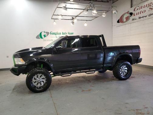 Brilliant Black Crystal Pearlcoat 2016 RAM 2500 Tradesman