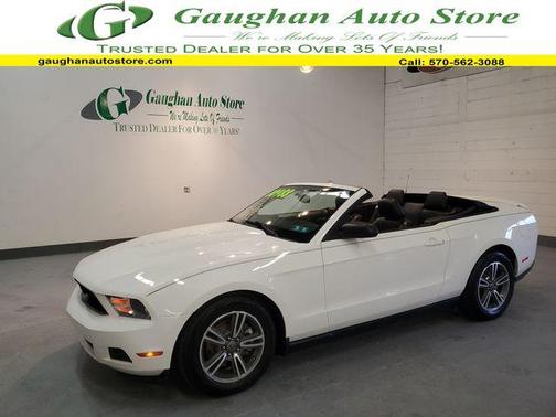 Performance White 2012 Ford Mustang V6 Premium