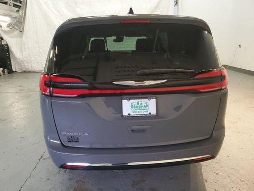 Ceramic Gray Clearcoat 2023 Chrysler Pacifica Touring-L