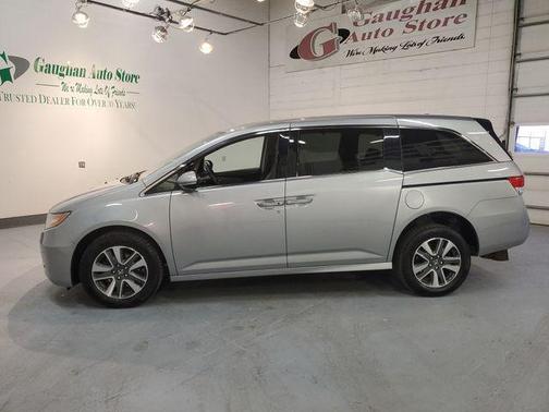Silver 2017 Honda Odyssey Touring