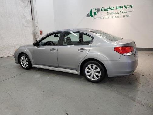 2010 Subaru Legacy 2.5i