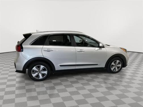 2020 Kia Niro LX