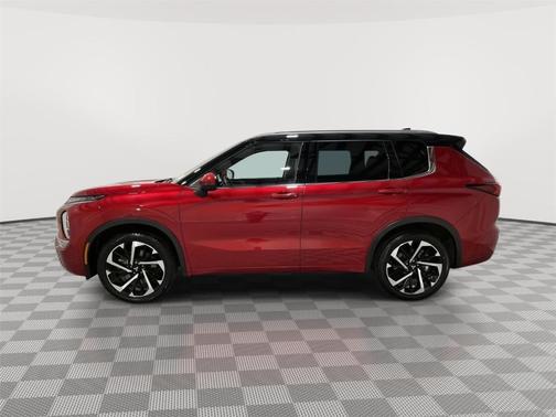 2023 Mitsubishi Outlander SEL