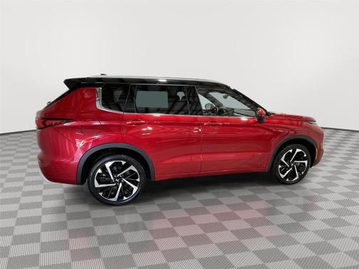 2023 Mitsubishi Outlander SEL
